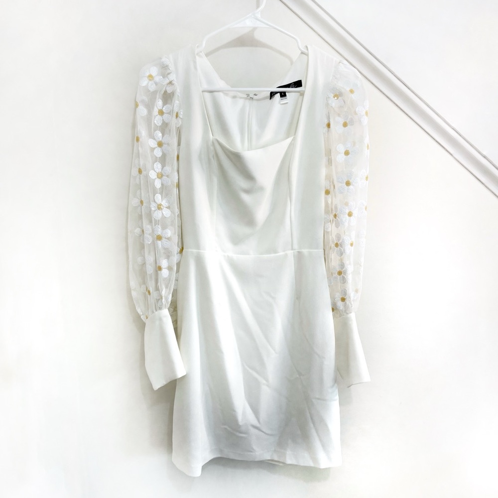Hutch 1960s Daisy Sleeves Mini Dress